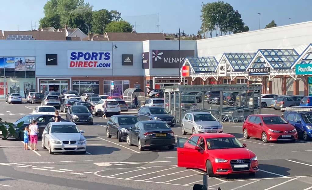 Shoplifting spree at Spires Retail Park: Thousands of pounds in goods stolen